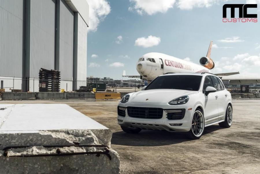  Porsche Cayenne GTS by MC Customs 2018 года  (фото 5 из 9)